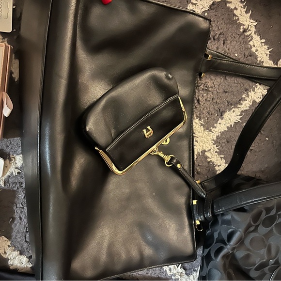 High Value Resell Bundle - Picture 11 of 14